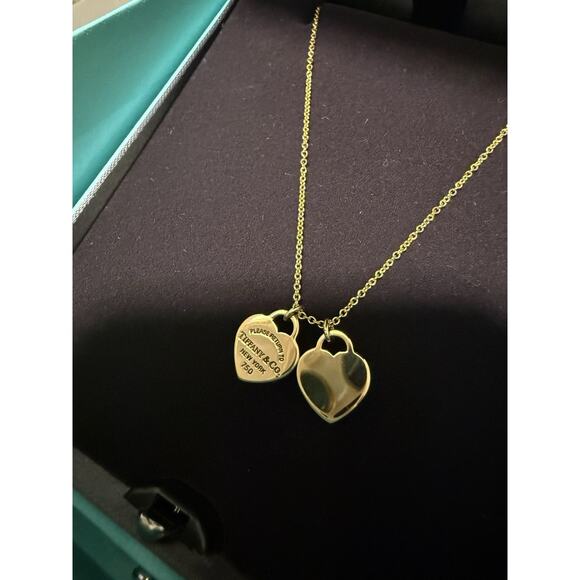 Tiffany & Co. 18K Gold Return T&co. Double Heart Chain Necklace GIFTABLE BOX - Picture 4 of 5